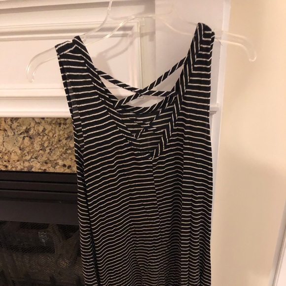 Black and white summer casual dress - Picture 2 of 3